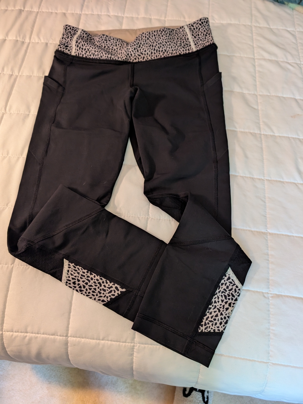 Women's Black Athletic Leggings with Printed Trim